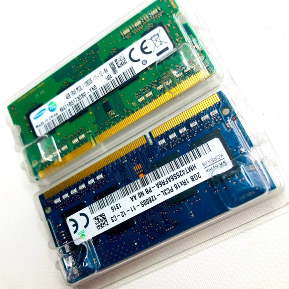 SK HYNIX 2GB 1Rx16 PC3L - HMT425S6AFR6A Samsung 4GB 1Rx8 PC3L - M471B5173DB0 - Picture 1 of 5